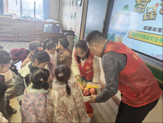 孩子们力争上逛地讲话